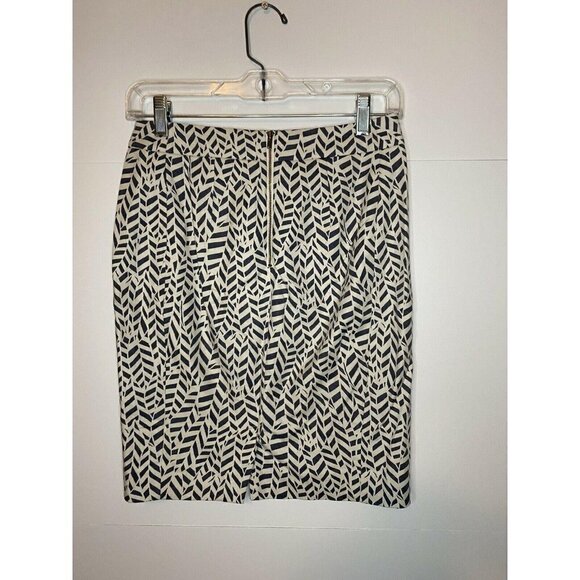 Ann Taylor Loft Petite 0P Ivory Gray Geometric Pattern Skirt - Picture 3 of 5